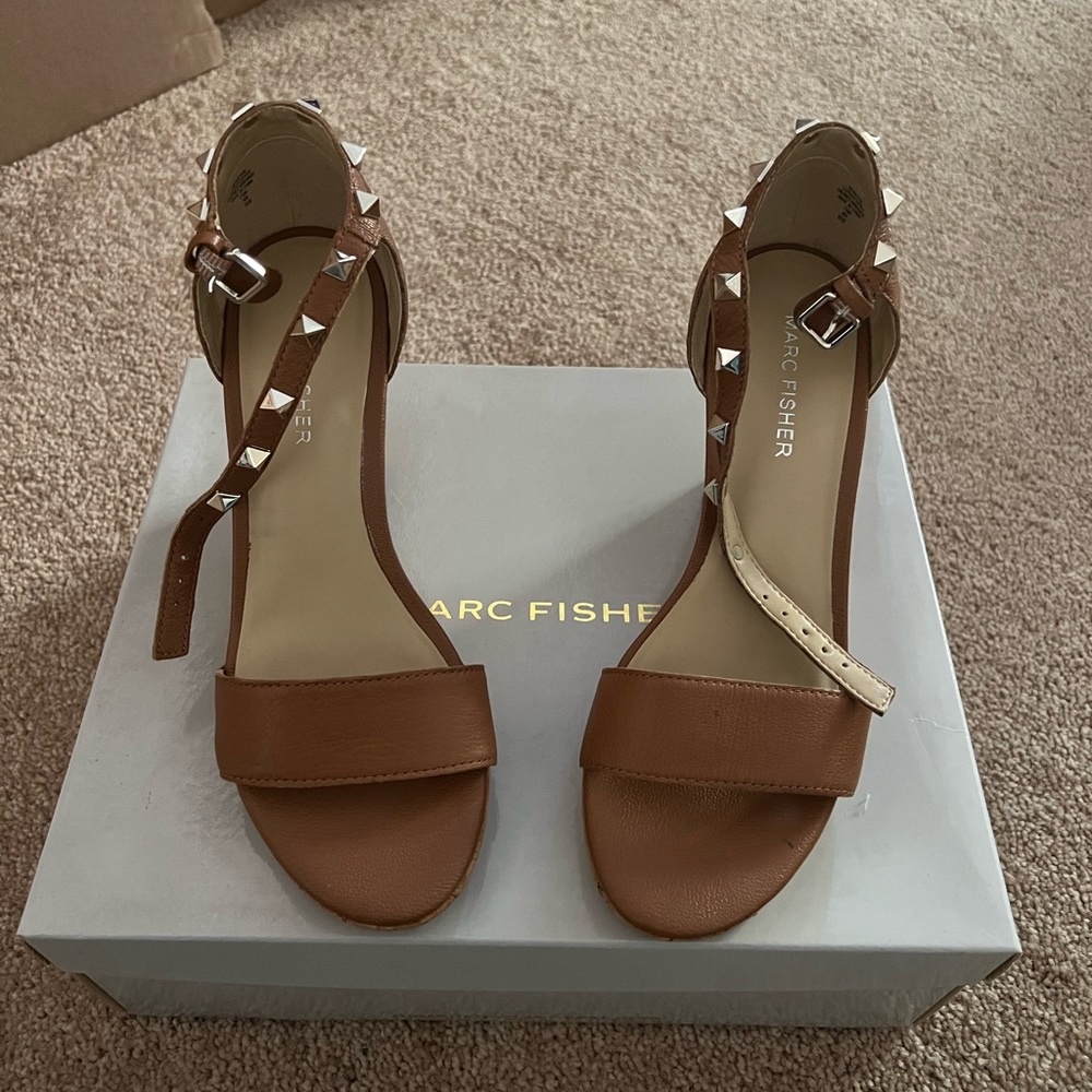 Gently used wedge